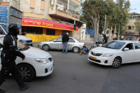  بالصور: شاب يدهس شرطيين أثناء محاولته الهرب منهم وسط مدينة يافا 